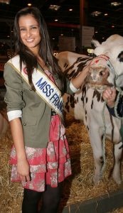 Malika Menard salon agriculture 2010 3 173x300 Malika Menard salon agriculture 2010 3